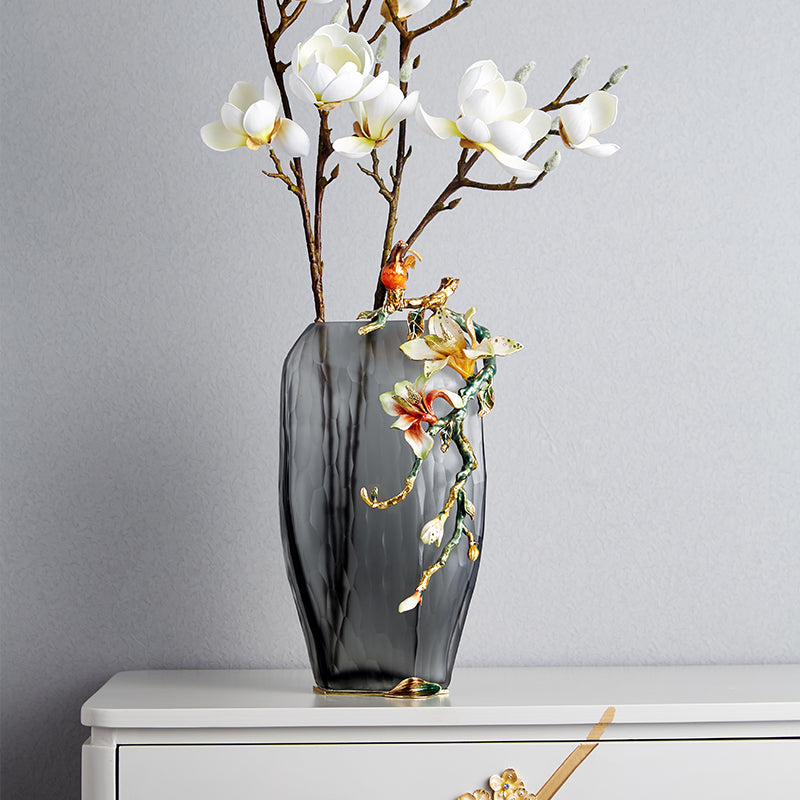 Charcoal Frost & Gardenia Songbird Vase