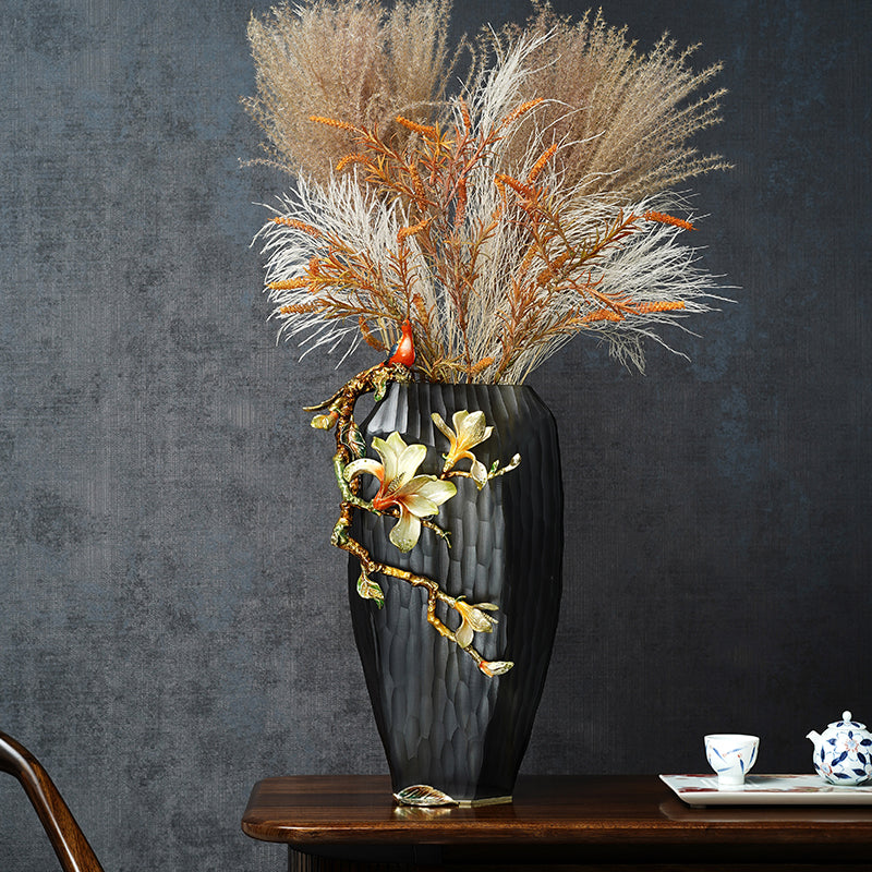 Obsidian Muse Songbird Vase