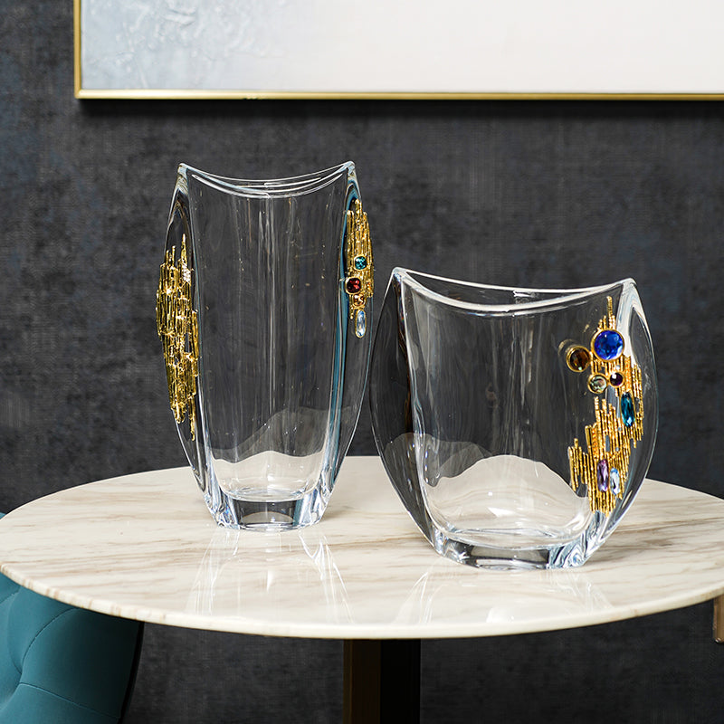 مزهرية كريستالين هورايزون الهندسية المرصعة بالجواهر