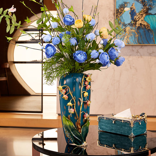 مزهرية "أزهار زرقاء" المصنوعة يدويًا "إكليل الربيع"