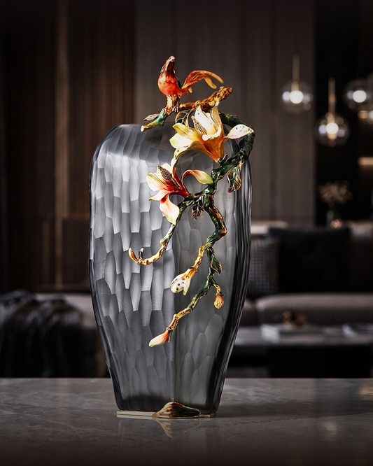 Obsidian Muse Songbird Vase