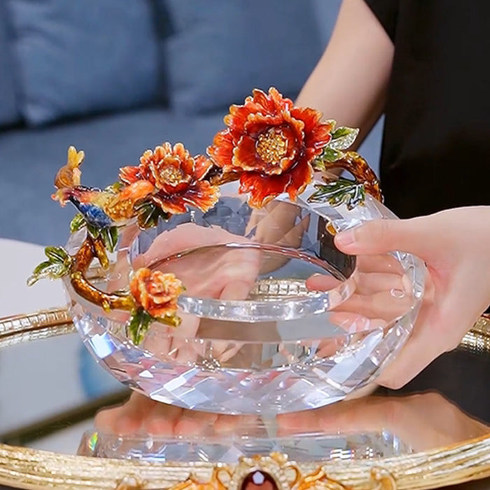 محمية كريستال طائر الأغنية القرمزي