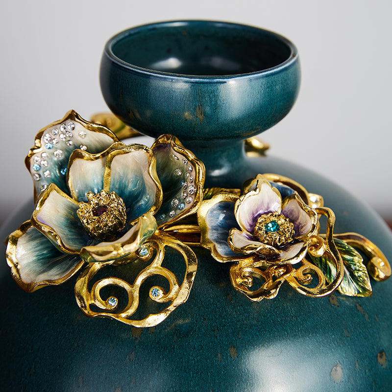 Emerald Crown Ceramic Vase