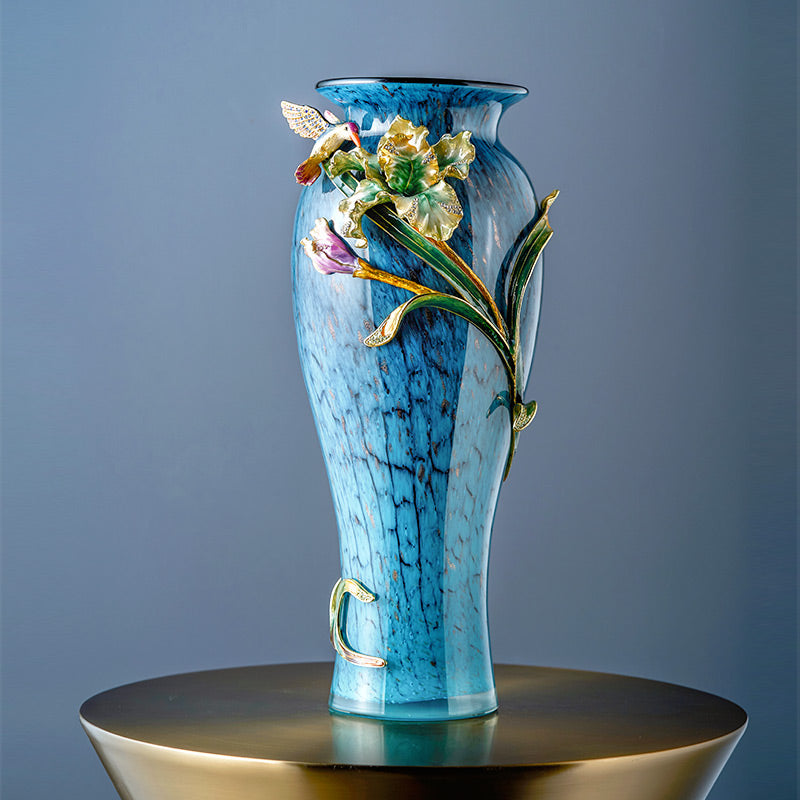 Hummingbird’s Emerald Iris Vase