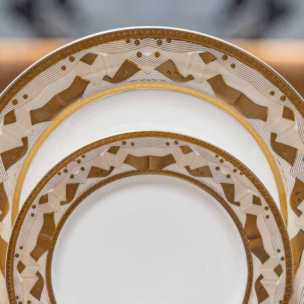 طقم سفرة الإمبراطورية الذهبي