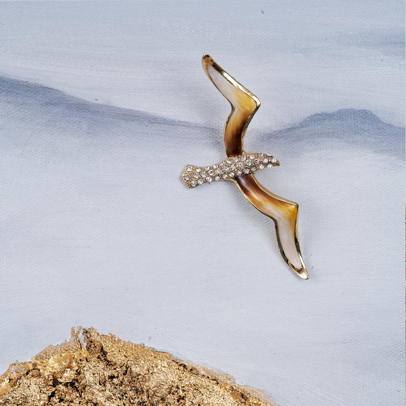 نقش بارز بعنوان "القمم المرصعة بالجواهر" من سلسلة "الجلال المذهب".