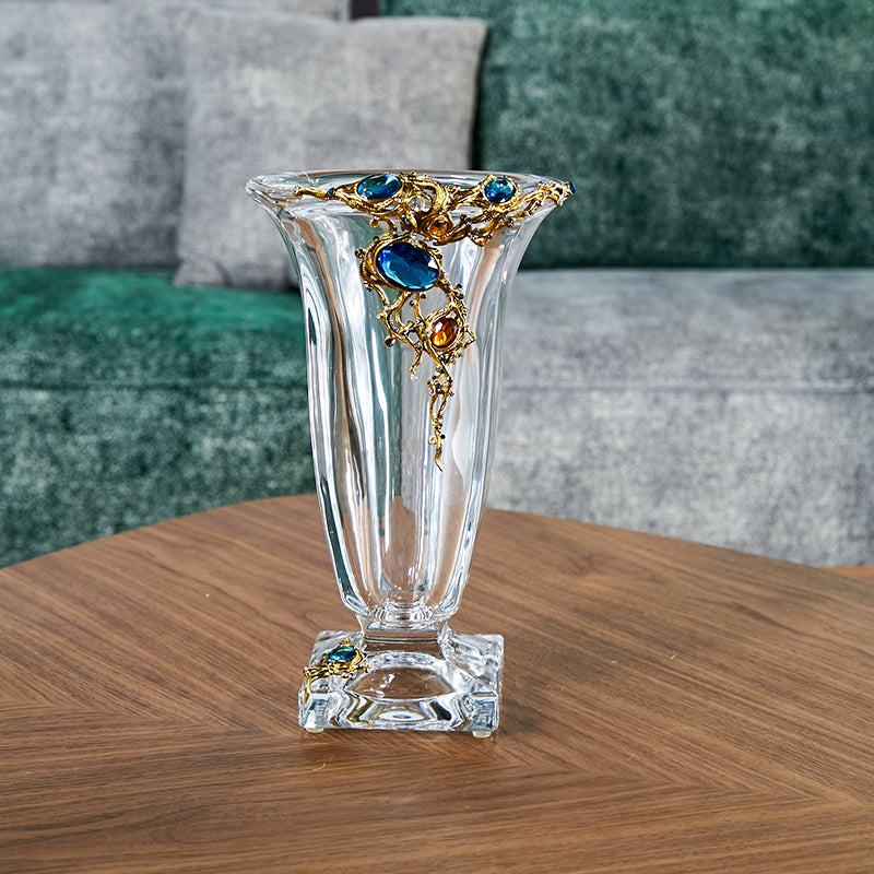 مزهرية كريستالية بشعار الياقوت