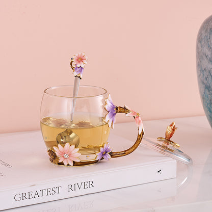 شاي زجاجي مطلي بالمينا بنقشة زهور برية