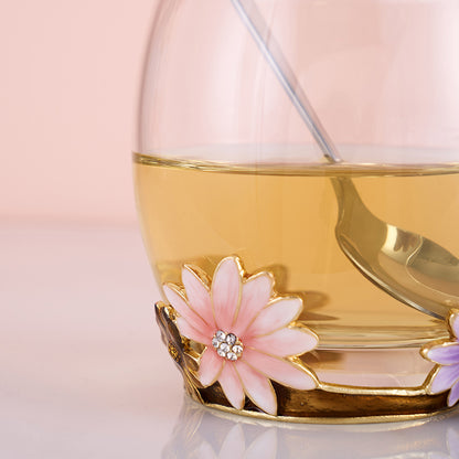 شاي زجاجي مطلي بالمينا بنقشة زهور برية