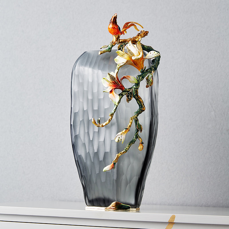 Obsidian Muse Songbird Vase