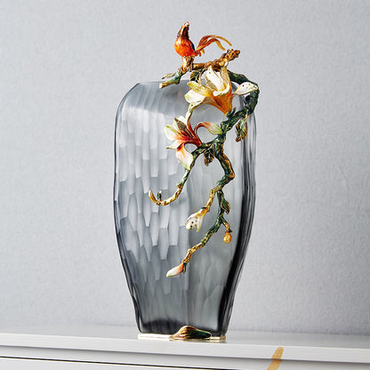 Obsidian Muse Songbird Vase