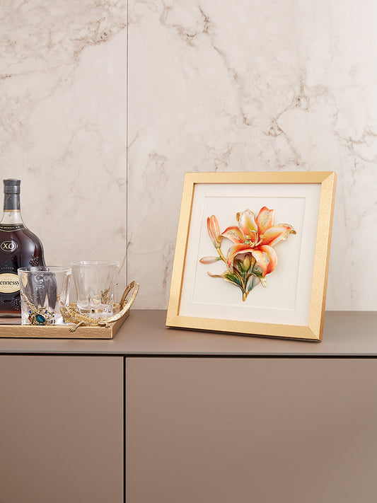 زهرة أبدية زنبق مذهب