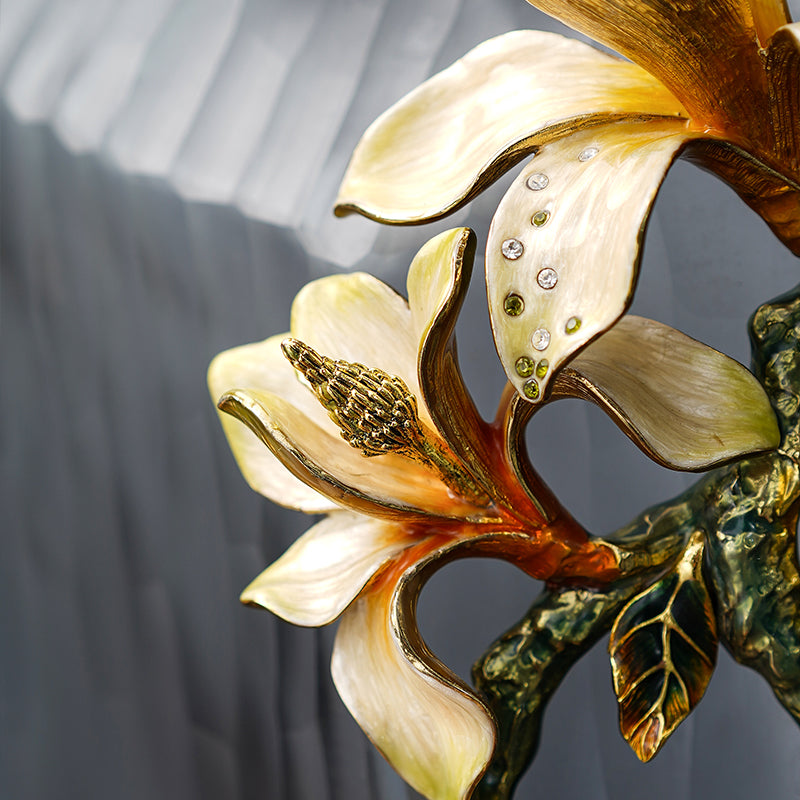 Obsidian Muse Songbird Vase