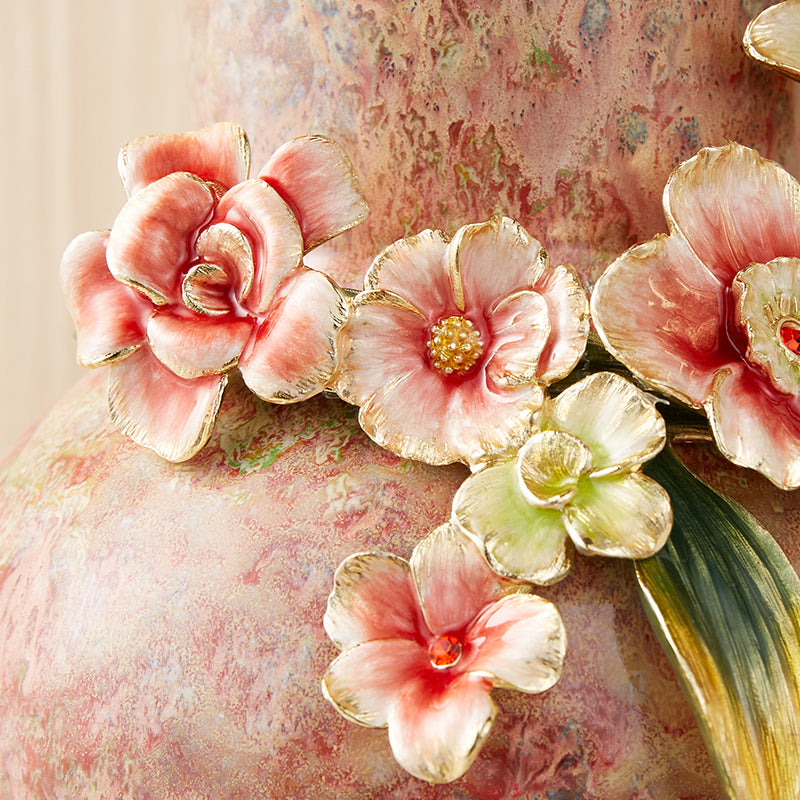 مزهرية سيراميك "انسجام البتلات" بلون وردي فاتح