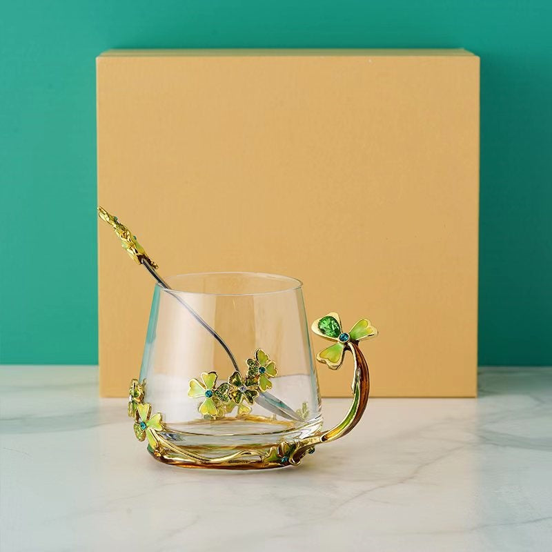 كوب رَشفة الحظ