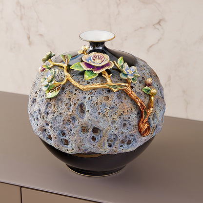 كرة ذهبية من حمم منتصف الليل