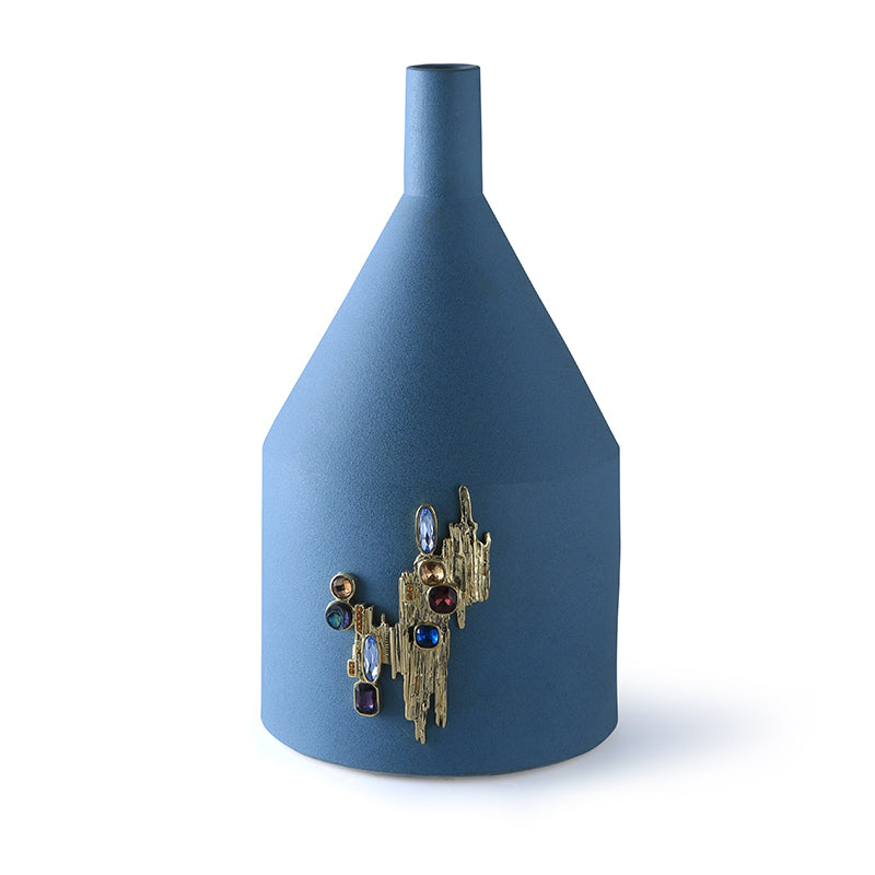 Crown of Silence Vase