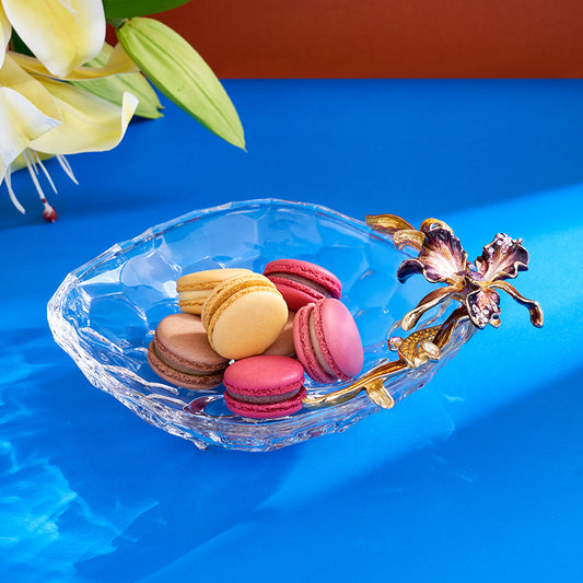 حوض على شكل قرص عسل من زهرة الأوركيد الجمشت