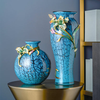 Hummingbird’s Emerald Iris Vase
