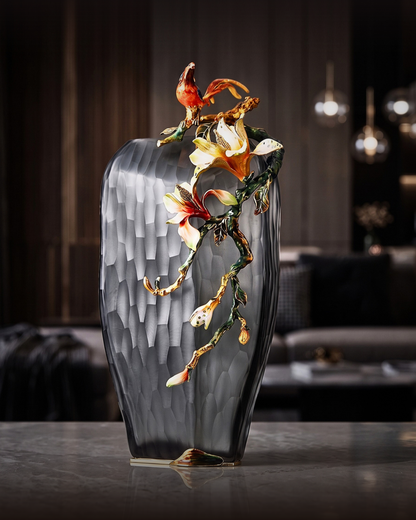 Obsidian Muse Songbird Vase