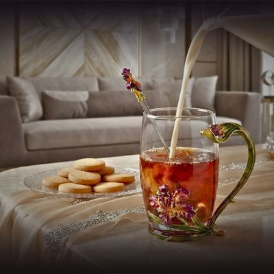 Meadow Bloom Glass Tea Cup