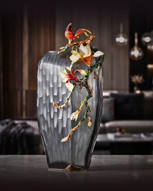 Charcoal Frost & Gardenia Songbird Vase