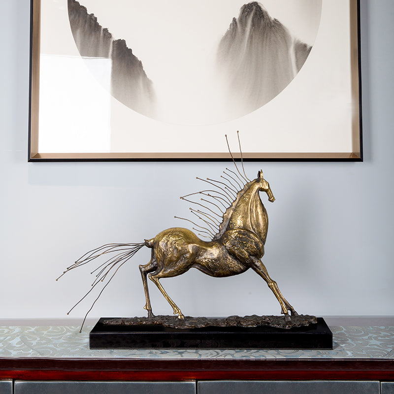 Gilded Majesty Ornament