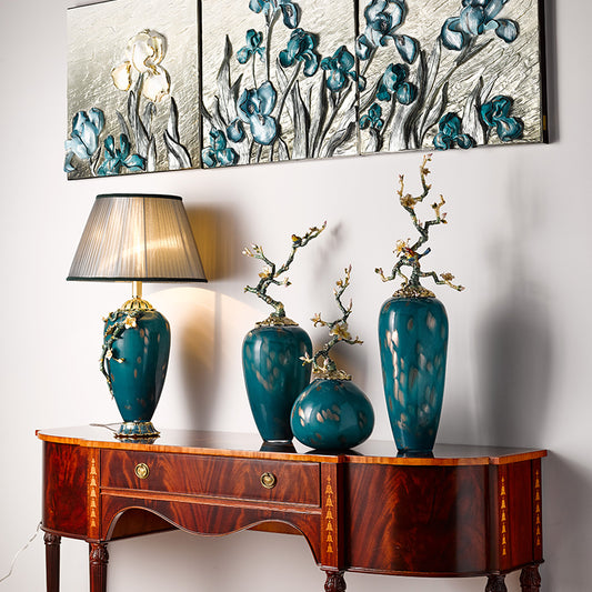 وعاء كريستالي مذهب على شكل زهرة أزاليا سماوية