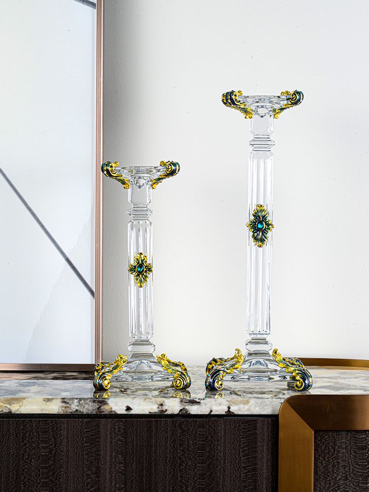 زوج من الشمعدانات الباروكية الزرقاء الإمبراطورية