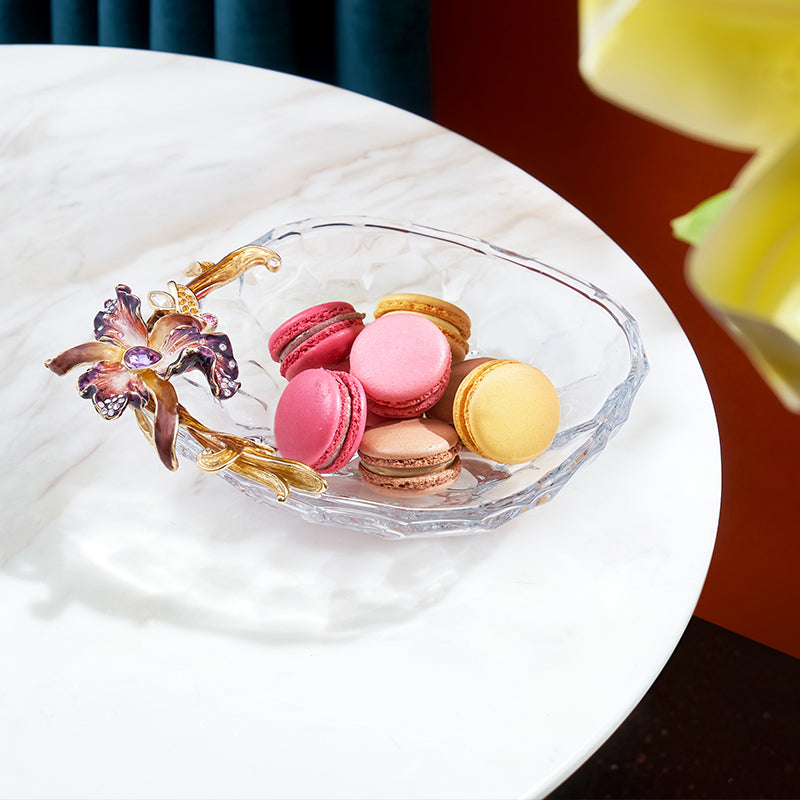 حوض على شكل قرص عسل من زهرة الأوركيد الجمشت