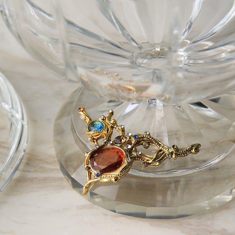 جرة كريستالية مرصعة بالجواهر من أزور ماجستي