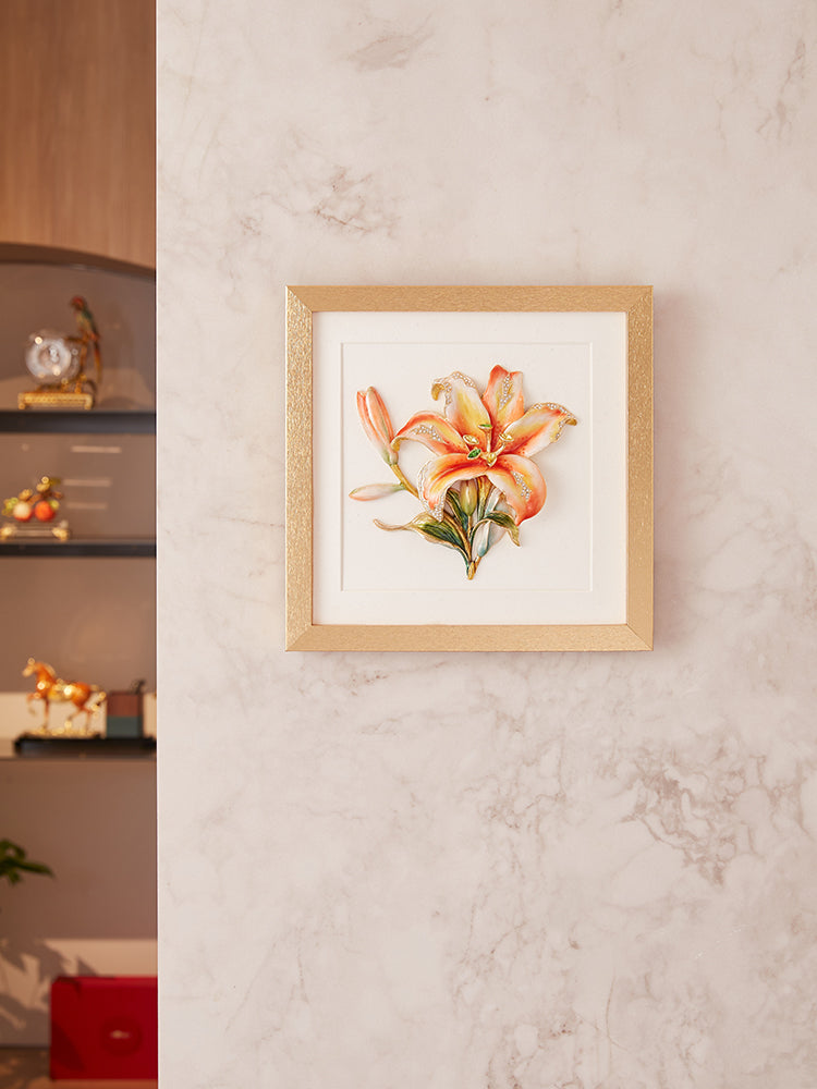 زهرة أبدية زنبق مذهب