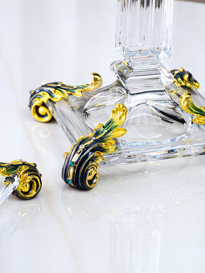 زوج من الشمعدانات الباروكية الزرقاء الإمبراطورية