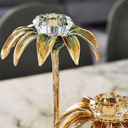 شمعدان ترينيتي المذهب بالزهور