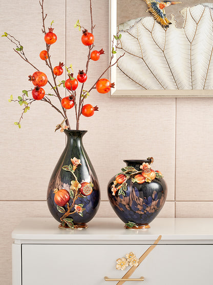 مزهرية زجاجية بتصميم خريفي