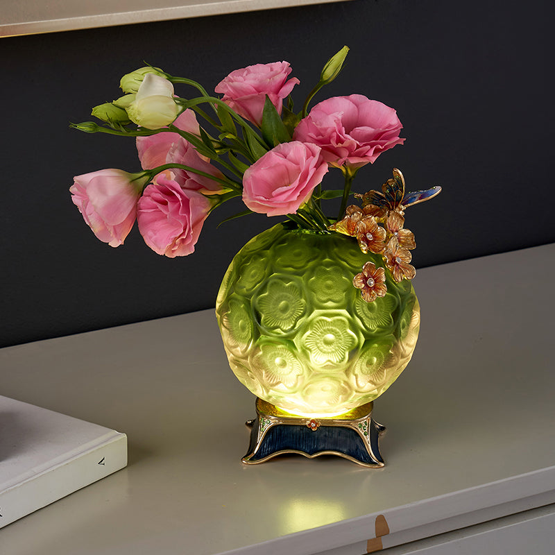 مزهرية كروية من إميرالد فروست "مرج مرصع بالجواهر"