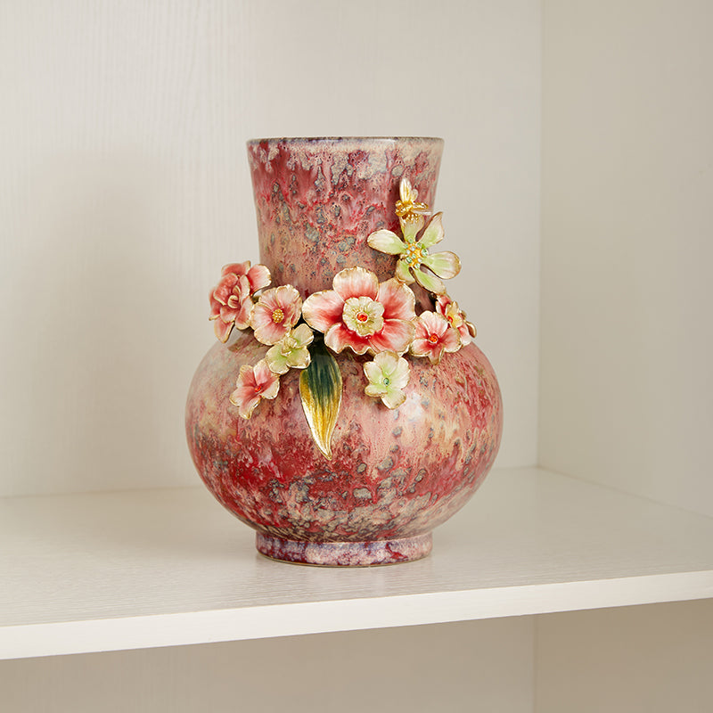 مزهرية سيراميك "انسجام البتلات" بلون وردي فاتح