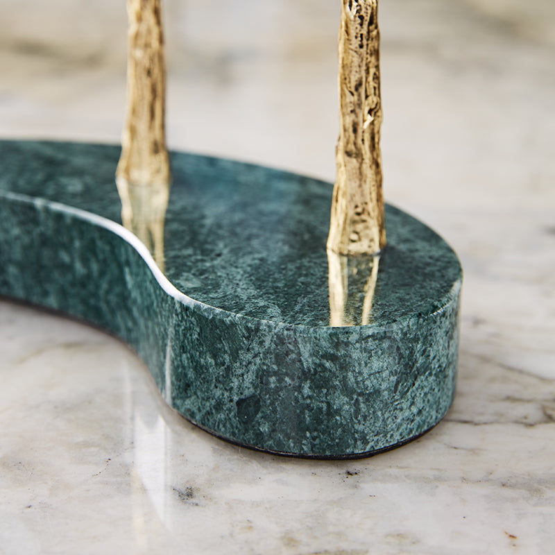 شمعدان ترينيتي المذهب بالزهور