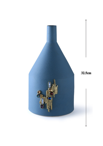 Crown of Silence Vase