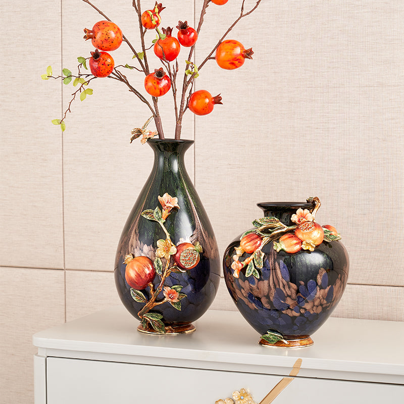 مزهرية زجاجية بتصميم خريفي