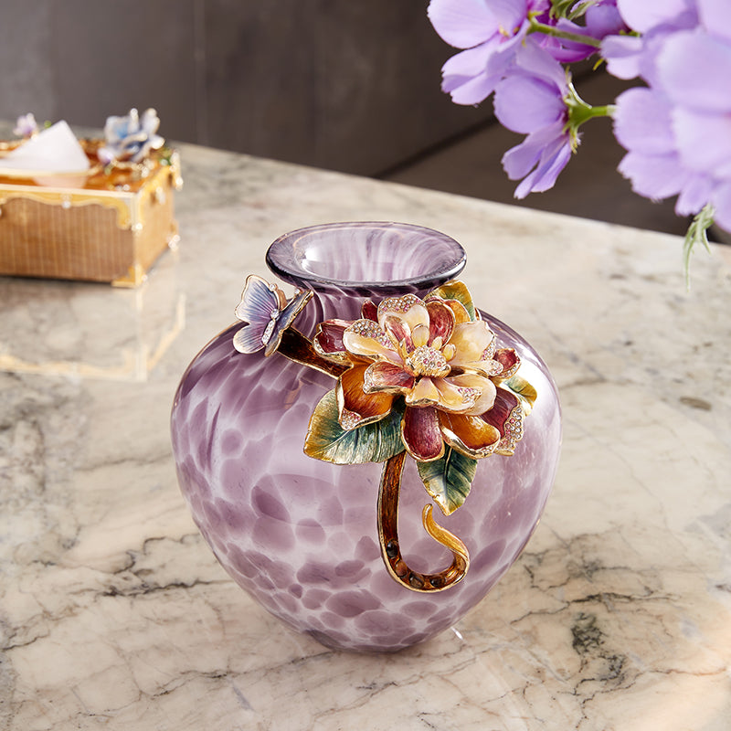 مزهرية مطلية بالذهب على شكل سديم الجمشت