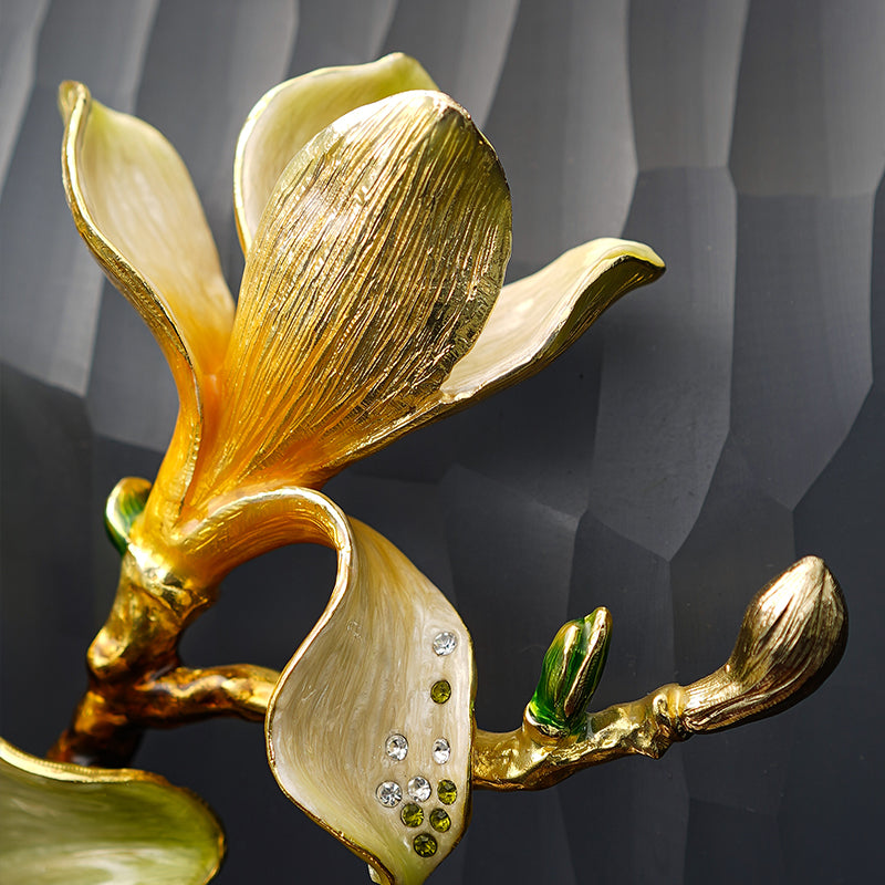 Obsidian Muse Songbird Vase