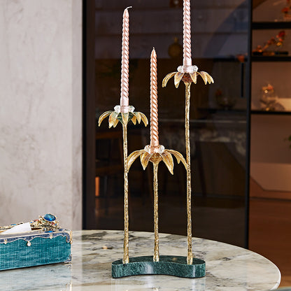 شمعدان ترينيتي المذهب بالزهور