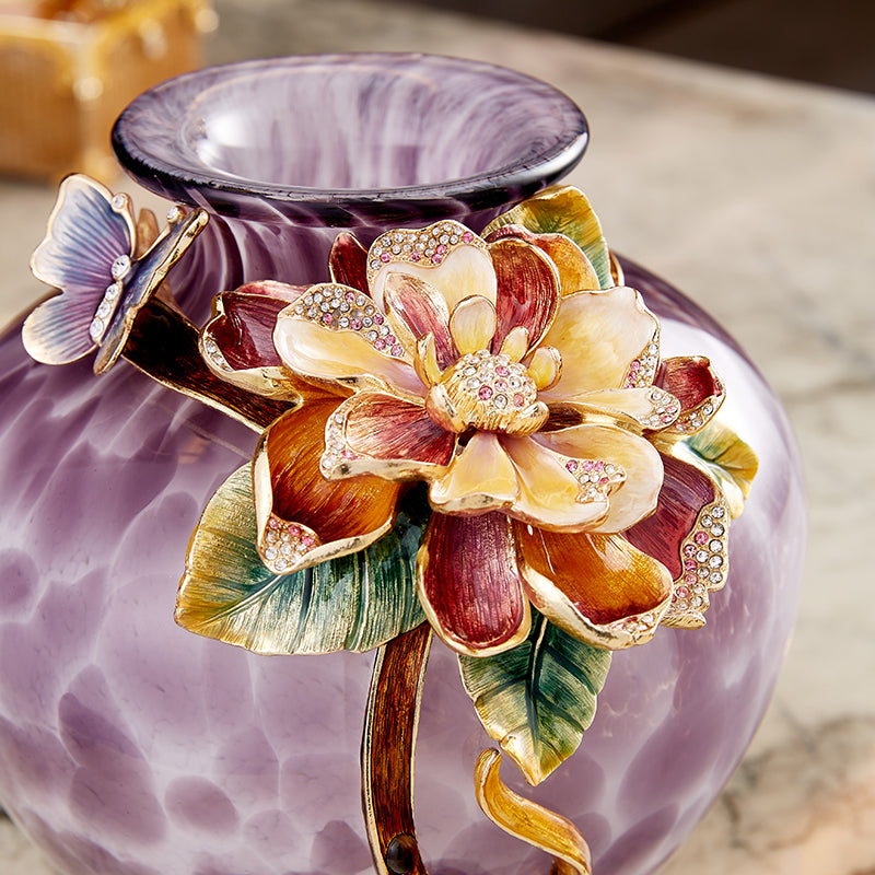 مزهرية مطلية بالذهب على شكل سديم الجمشت