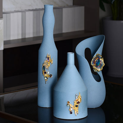 Crown of Silence Vase