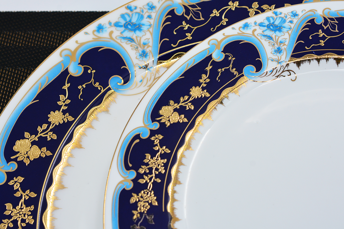 Royal Vintage Tea Set