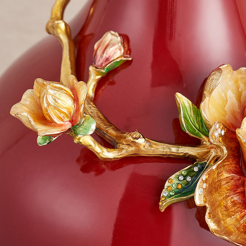 Imperial Crimson "Golden Narcissus" Grand Vase