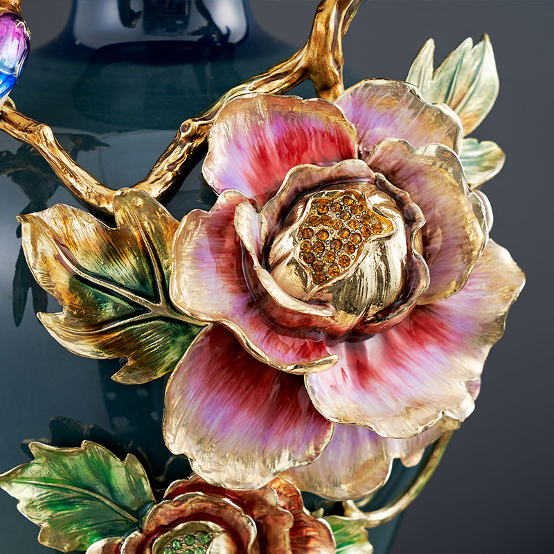 Song of the Garden Vase