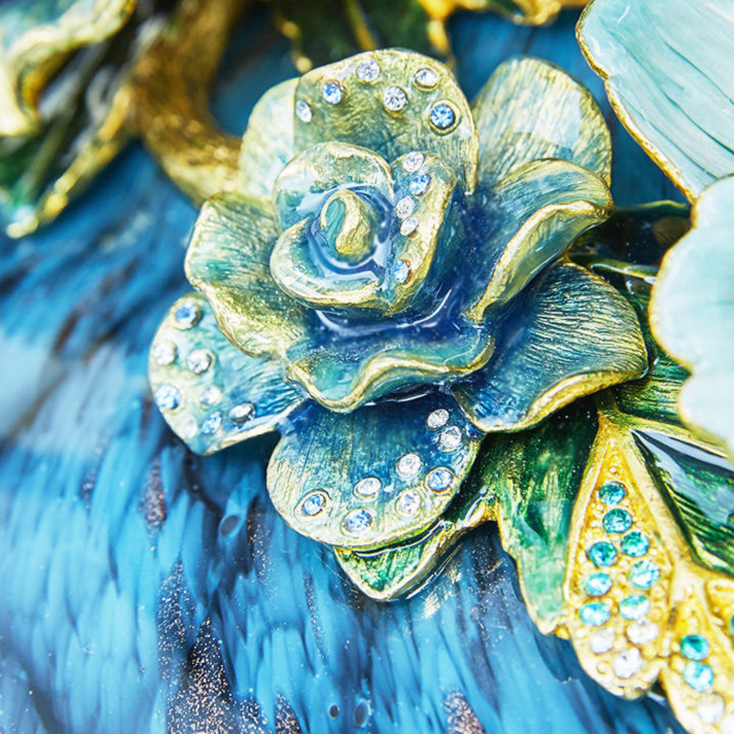 Azure Bloom Imperial Crackle Lamp