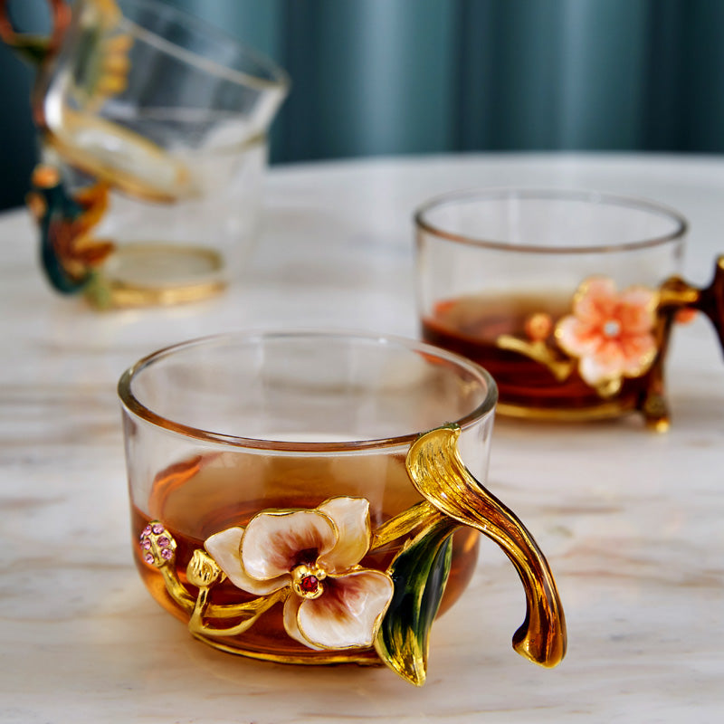 أواني زجاجية حرفية بنمط أوراق الشجر الساحرة